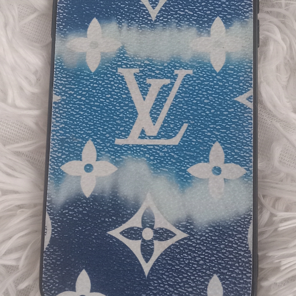 Louis Vuitton Monogram Blue and White Case